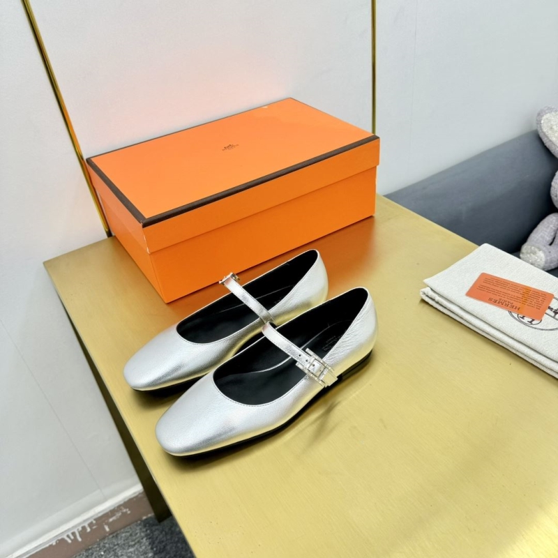 Hermes flat shoes